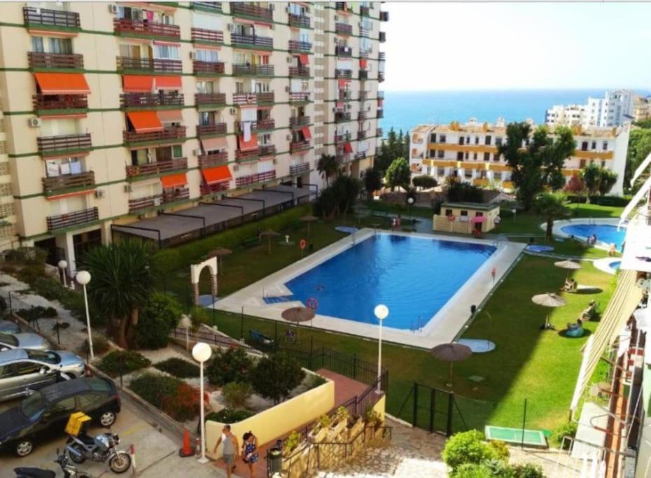 Estudio Con Vista Al Mar A 200 Mts De La Playa Benalmadena Exterior photo